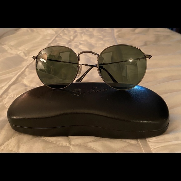 Ray Ban Round Flat Lenses Sunglasses - Picture 2 of 3